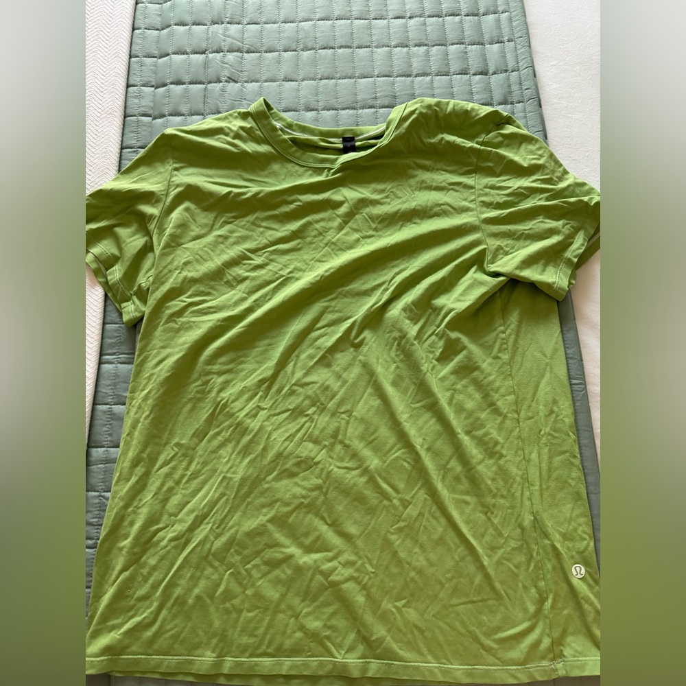 Light green lululemon fundamental shirt